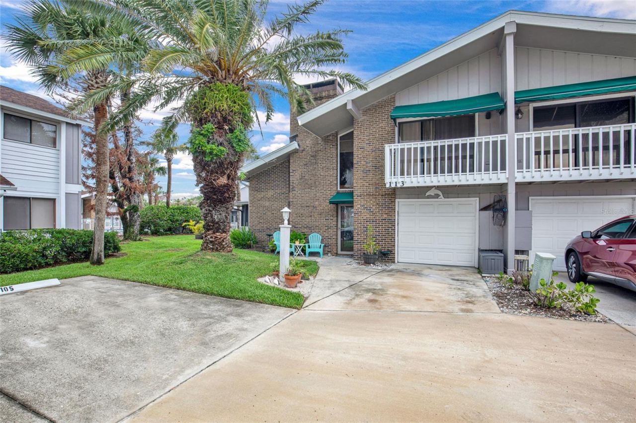 Photo 3 of 113 Lagoon Ct, New Smyrna Beach, FL 32169
