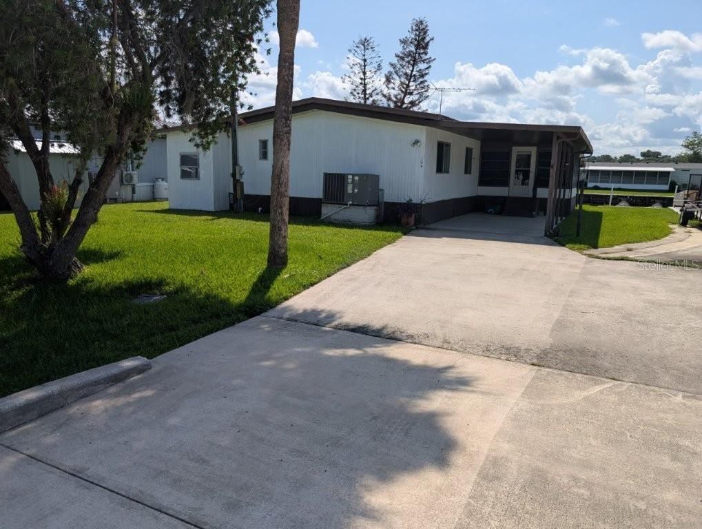 Photo 3 of 154 Moonlite Dr, Welaka, FL 32193
