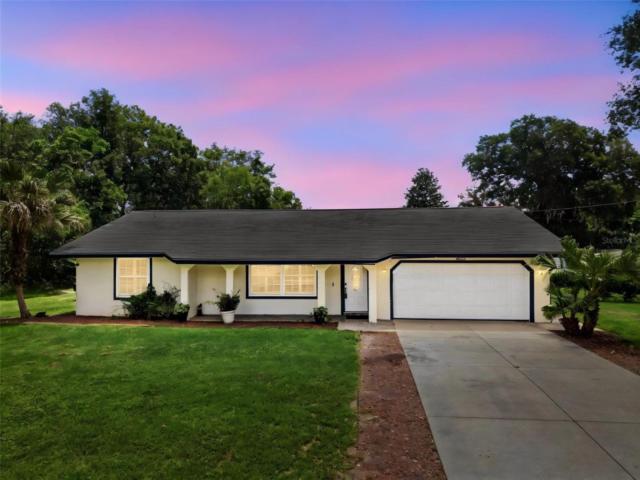 Photo 2 of 535 Land O Lakes Ct, Deland, FL 32724