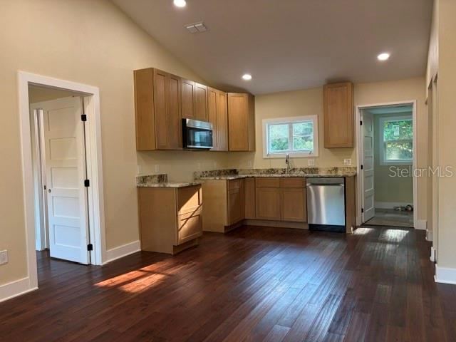 Photo 2 of 840 N Frankfort Ave, Deland, FL 32724