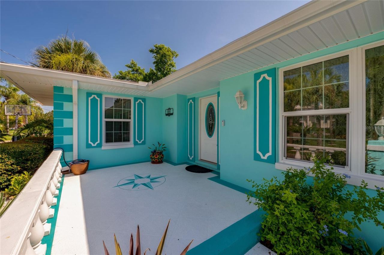 Photo 3 of 697 John Anderson Dr, Ormond Beach, FL 32176