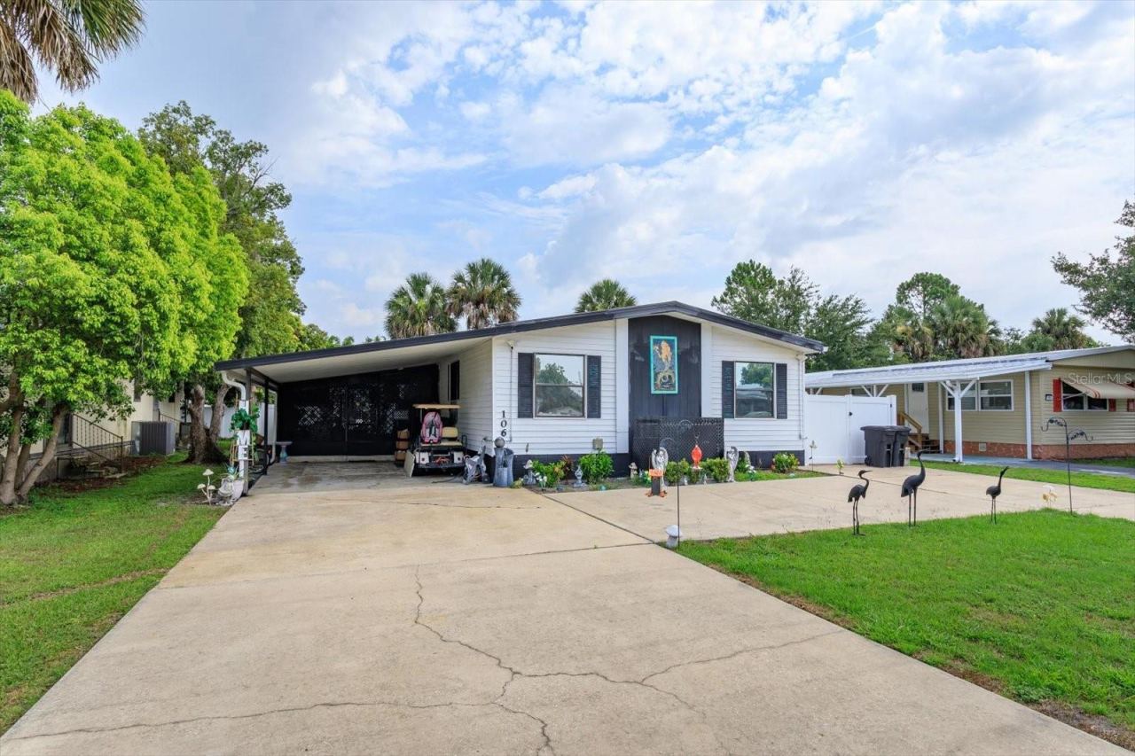 106 Leisure World Dr N, Debary, FL 32713