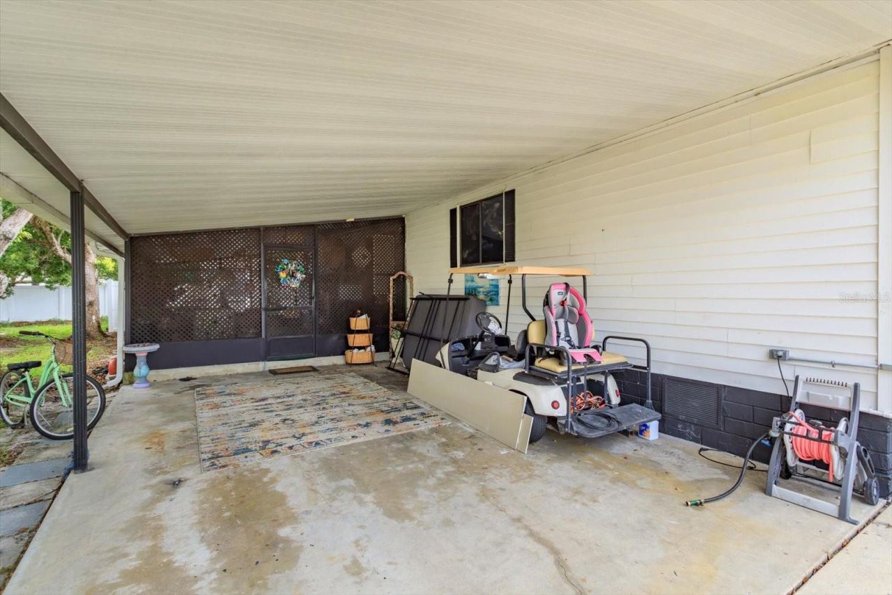 Photo 3 of 106 Leisure World Dr N, Debary, FL 32713
