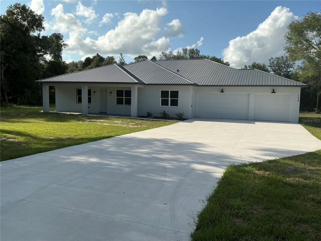 Photo 2 of 1619 Magnolia Ave, Deland, FL 32724