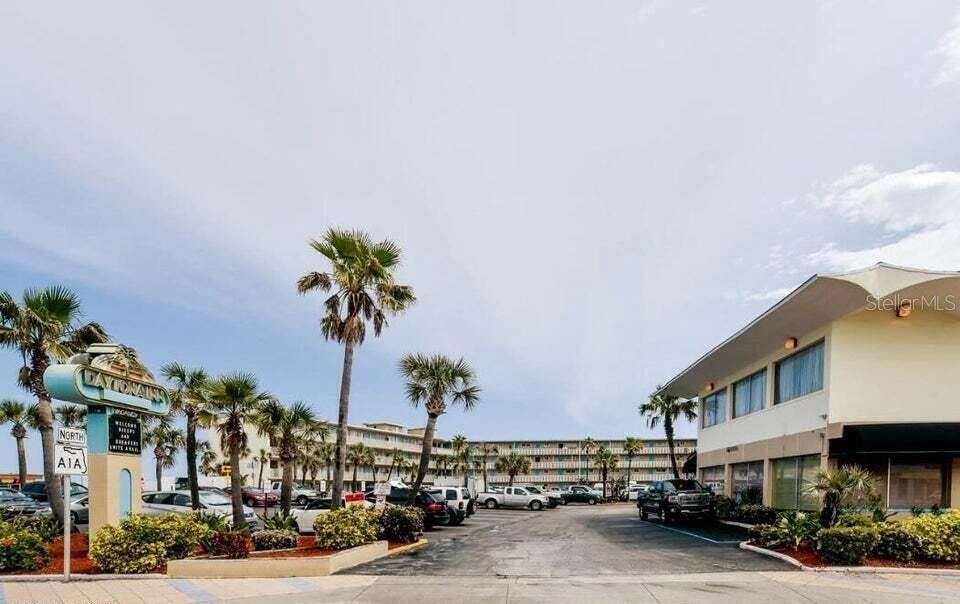 219 S Atlantic Ave #403, Daytona Beach