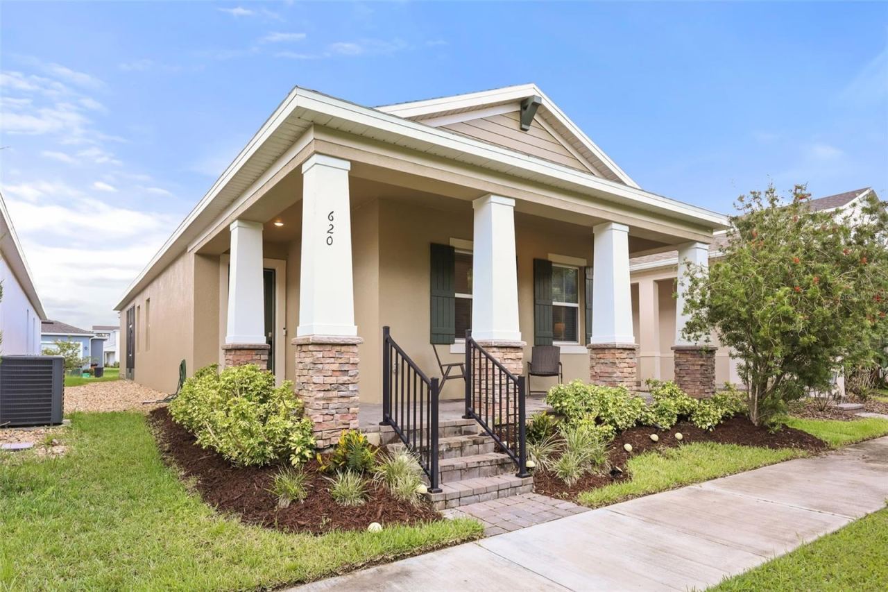 620 Bayern Ln, Debary, FL 32713