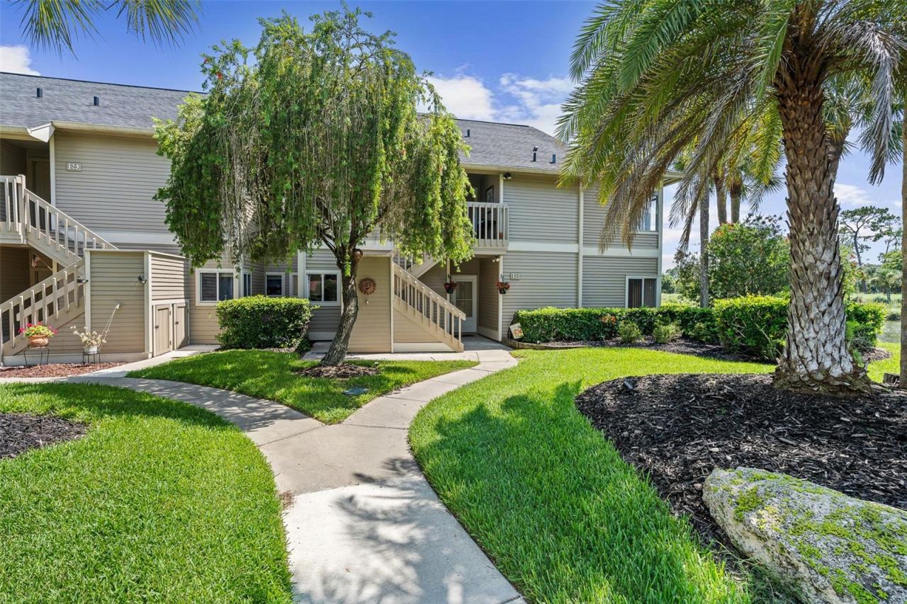 Photo 2 of 18 Magnolia Dr S #b, Ormond Beach, FL 32174