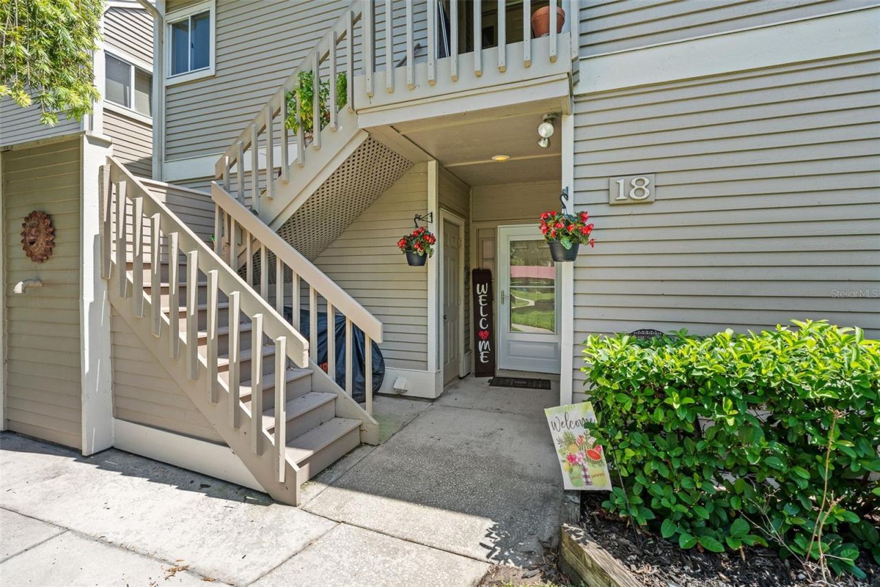 Photo 3 of 18 Magnolia Dr S #b, Ormond Beach, FL 32174