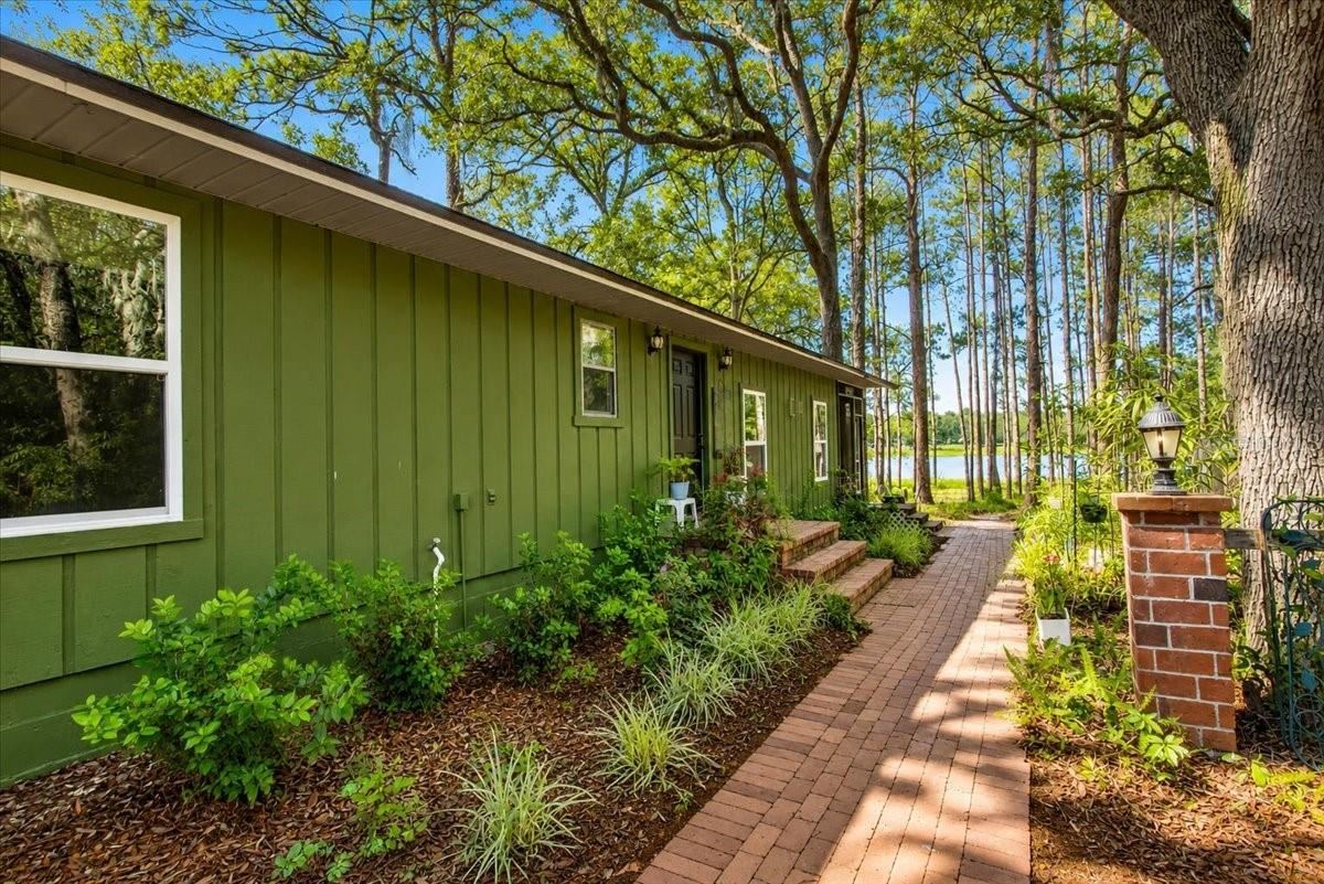 235 Ashley Lake Dr, Melrose