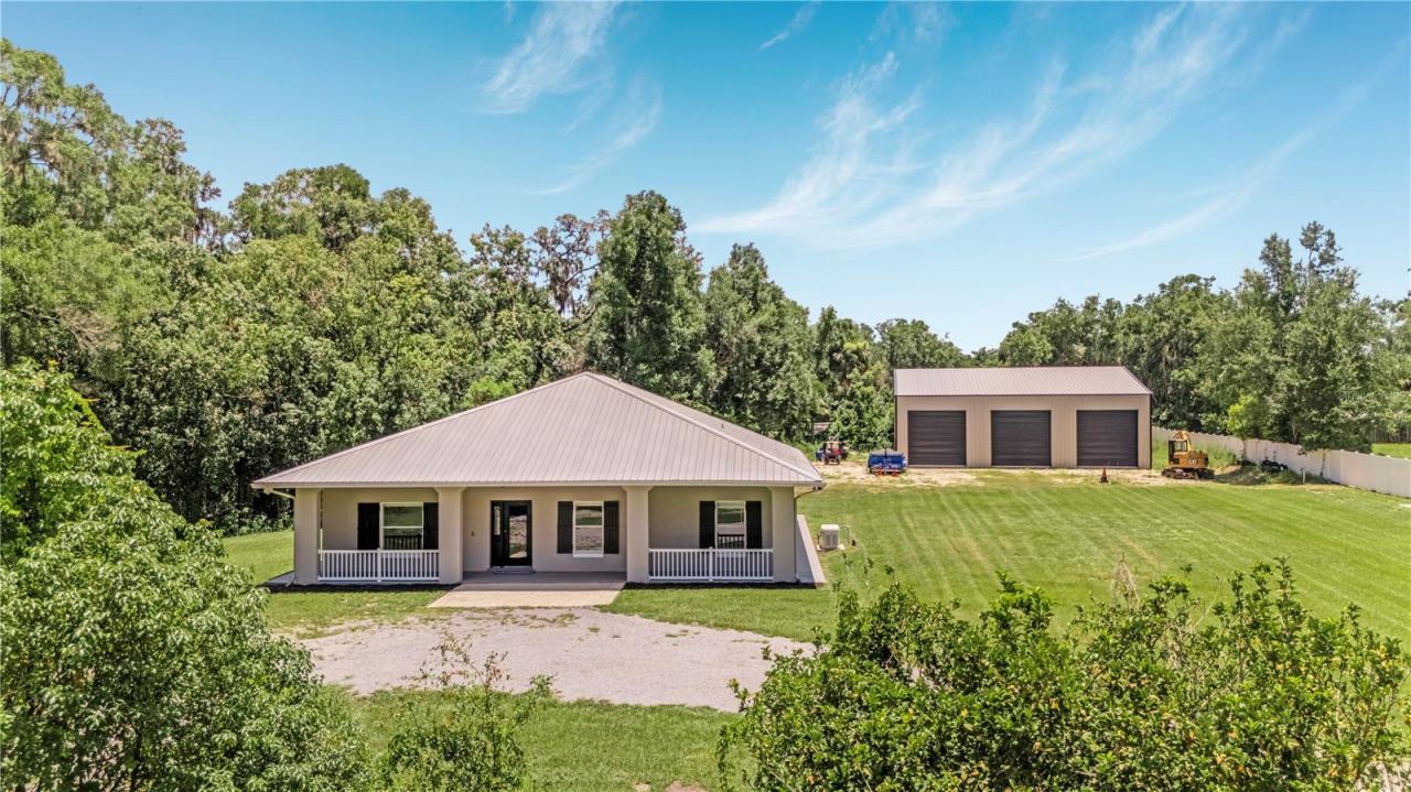 Photo 3 of 2287 N Spring Garden Ave, Deland, FL 32720