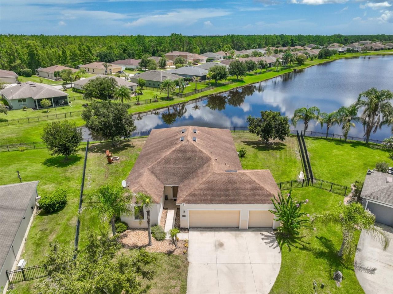 Photo 5 of 131 Mulberry Branch Ct, Daytona Beach, FL 32124