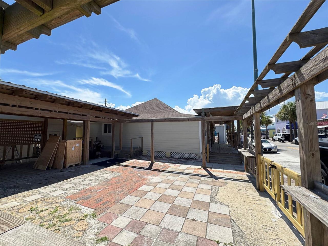 Photo 2 of 411 Flagler Ave, New Smyrna Beach, FL 32169