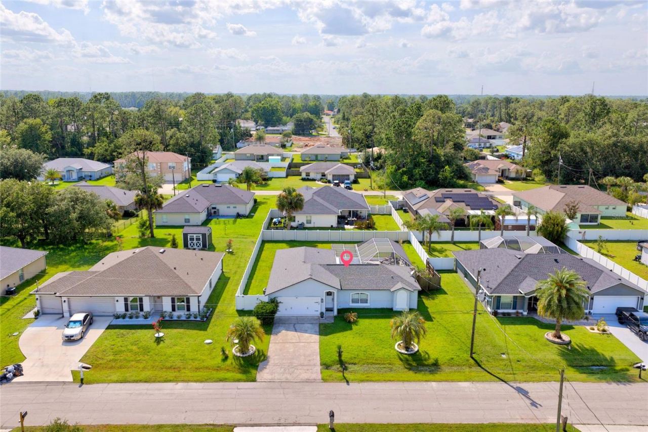 33 Riverside Ln, Palm Coast, FL 32164