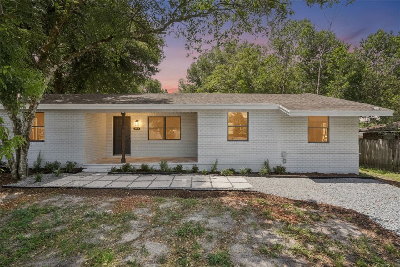 137 Lucerne Dr, Debary, FL 32713