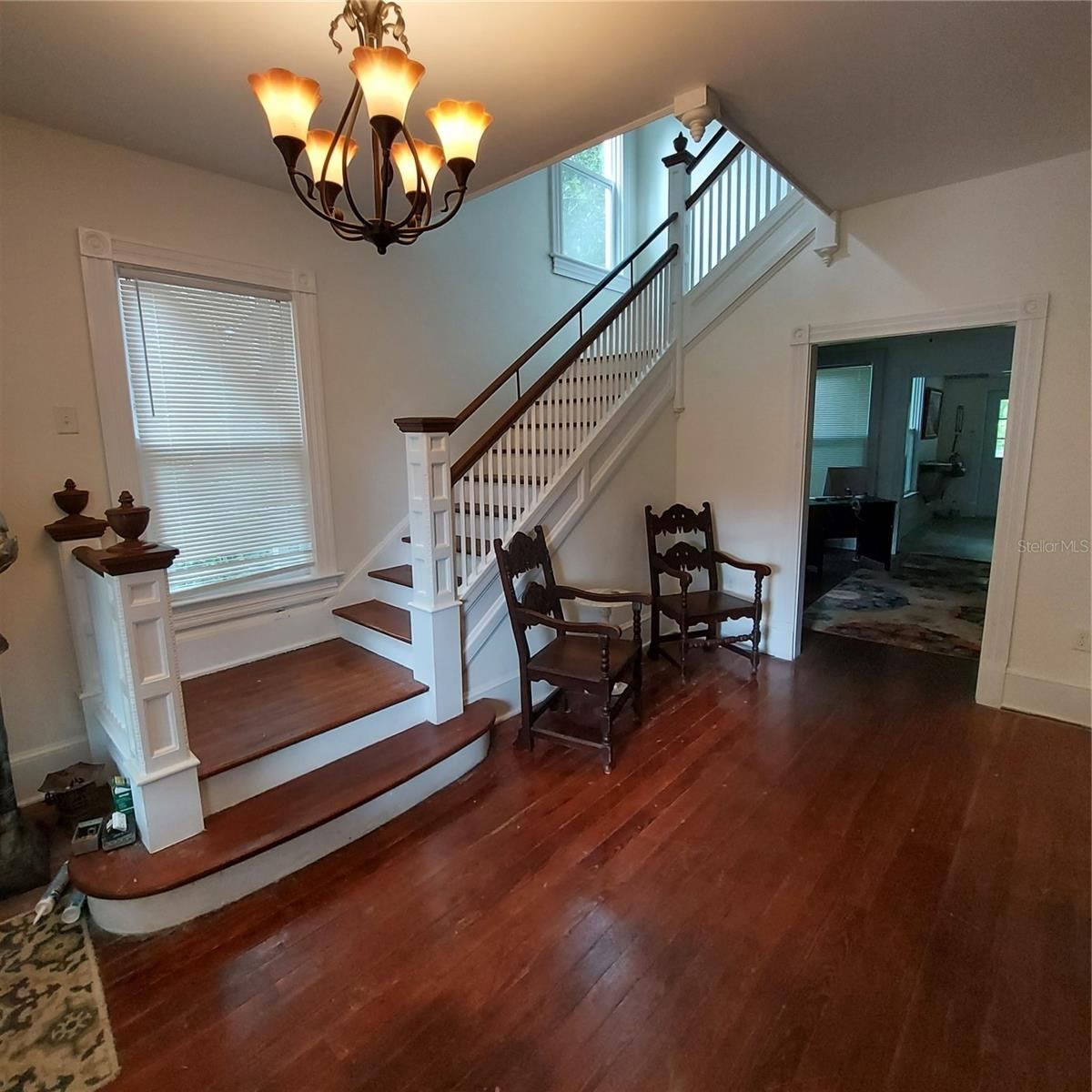 Photo 3 of 331 W New York Ave, Deland, FL 32720