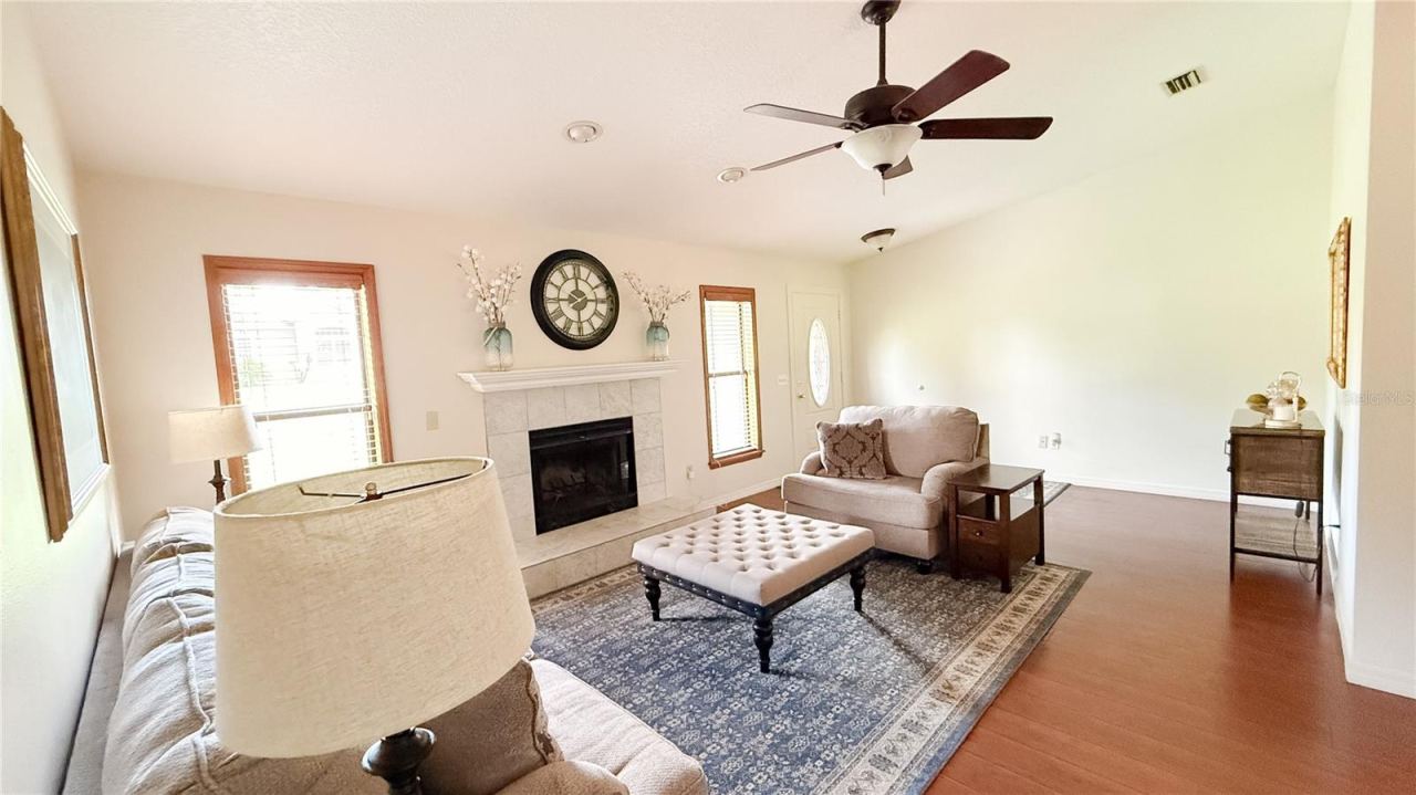 Photo 2 of 898 Crittenden Ave, Orange City, FL 32763