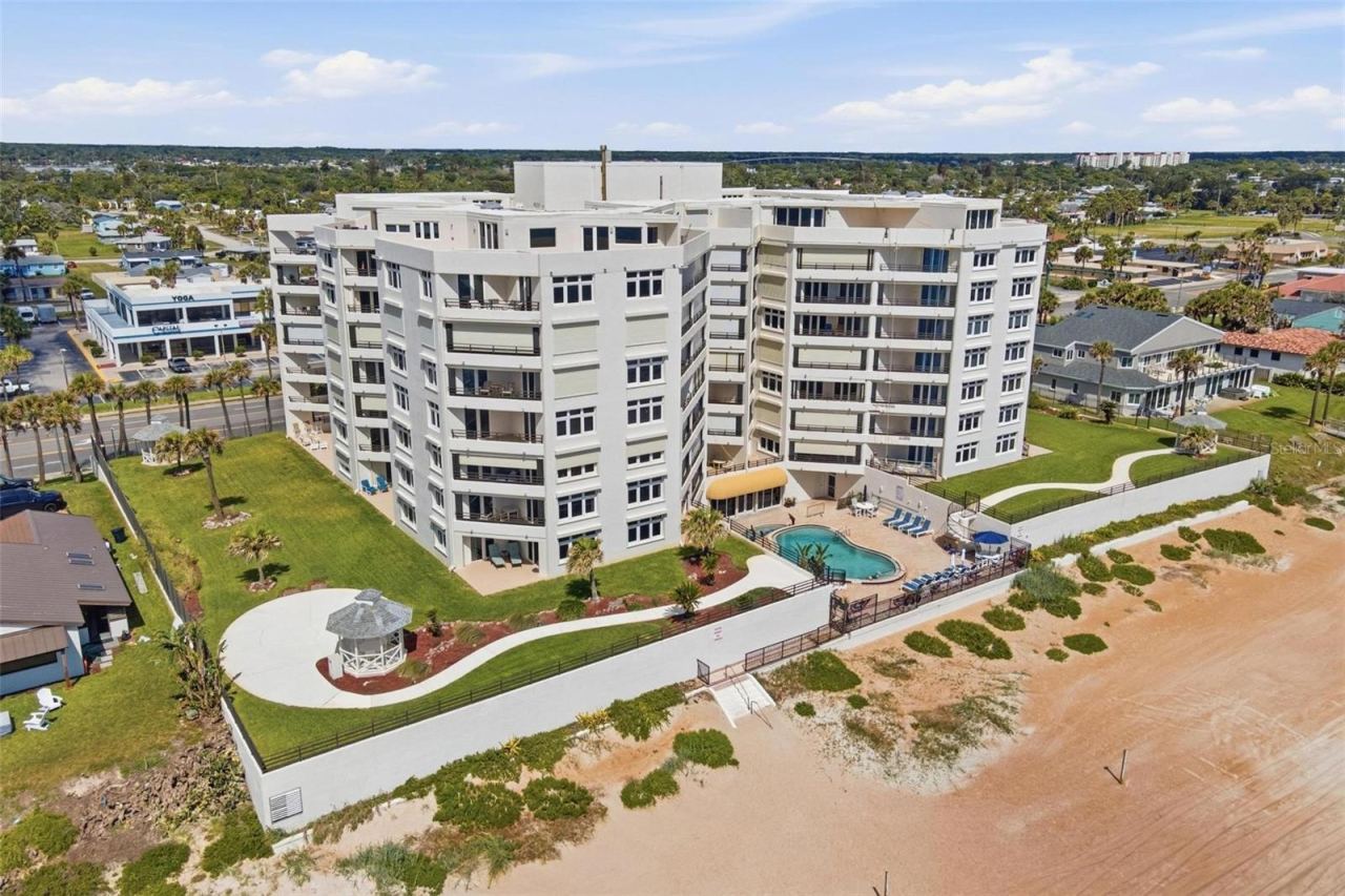 Photo 3 of 395 S Atlantic Ave #402, Ormond Beach, FL 32176