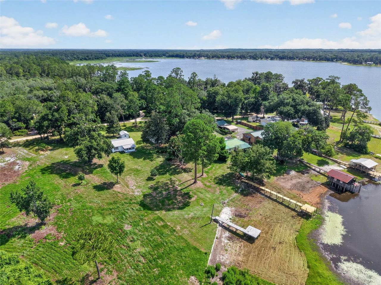 Photo 3 of 148 Lake Shore Ter, Interlachen, FL 32148
