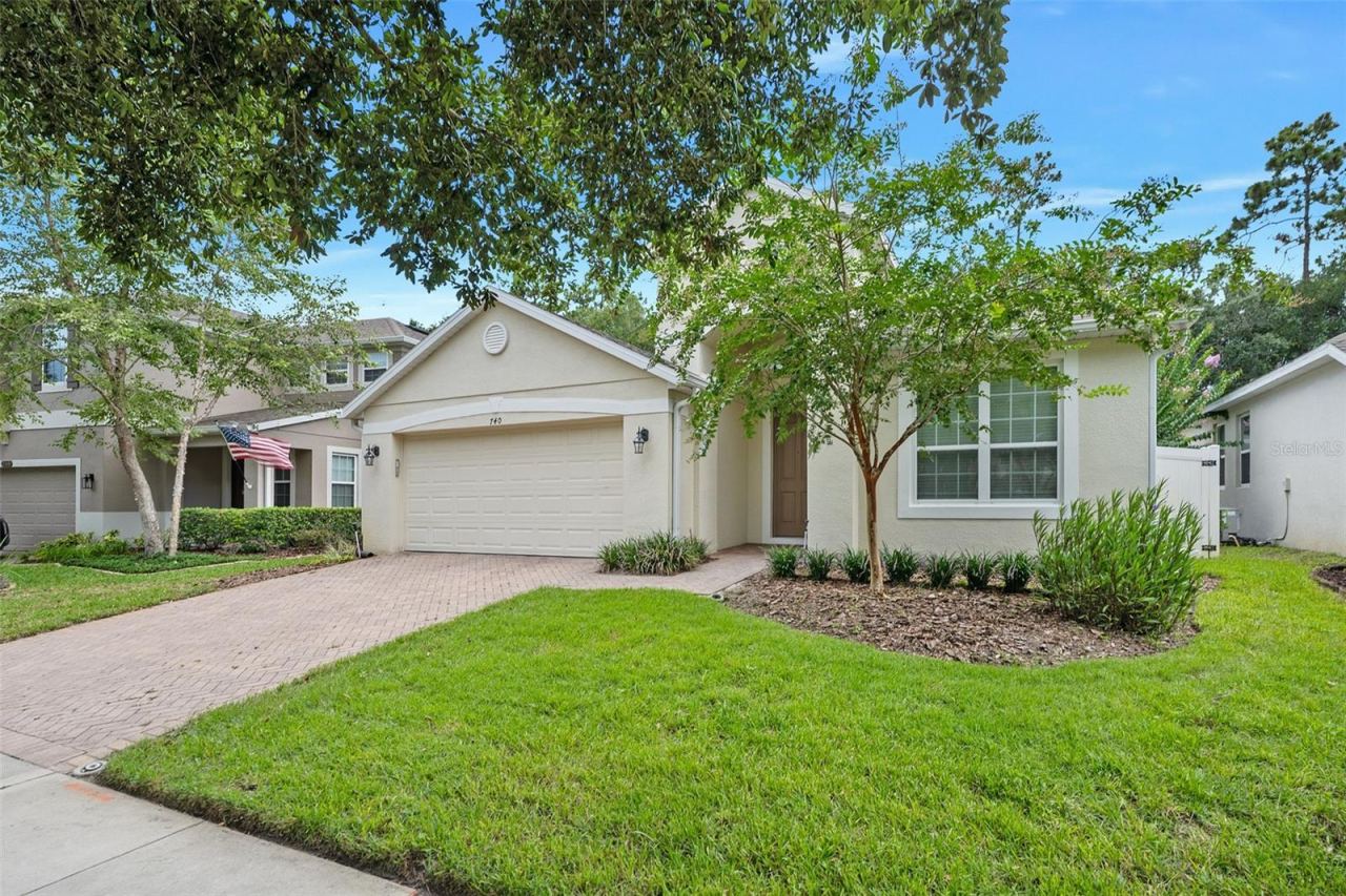 Photo 2 of 740 Preakness Cir, Deland, FL 32724