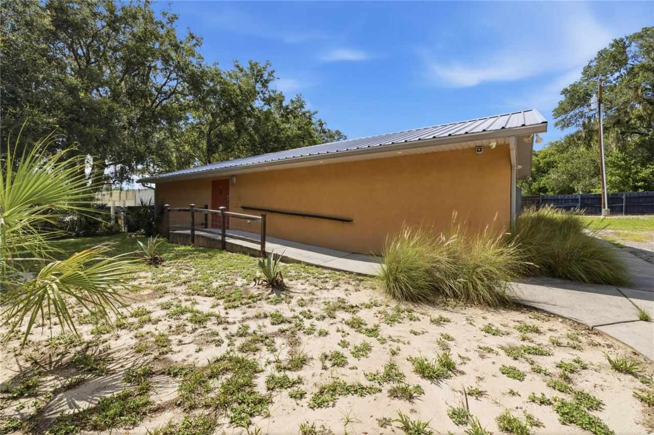 2250 N Volusia Ave, Orange City, FL 32763