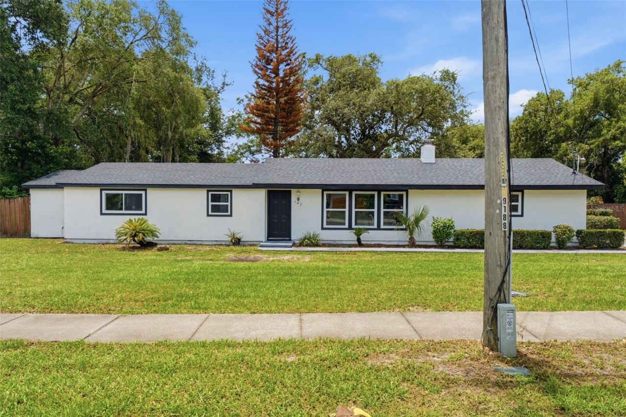 Photo 2 of 147 Colomba Rd, Debary, FL 32713