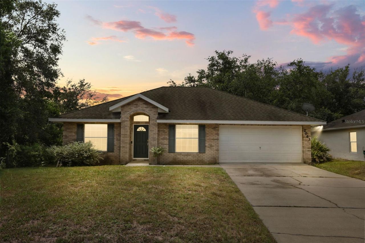 2063 Monterey Dr, Deltona, FL 32738