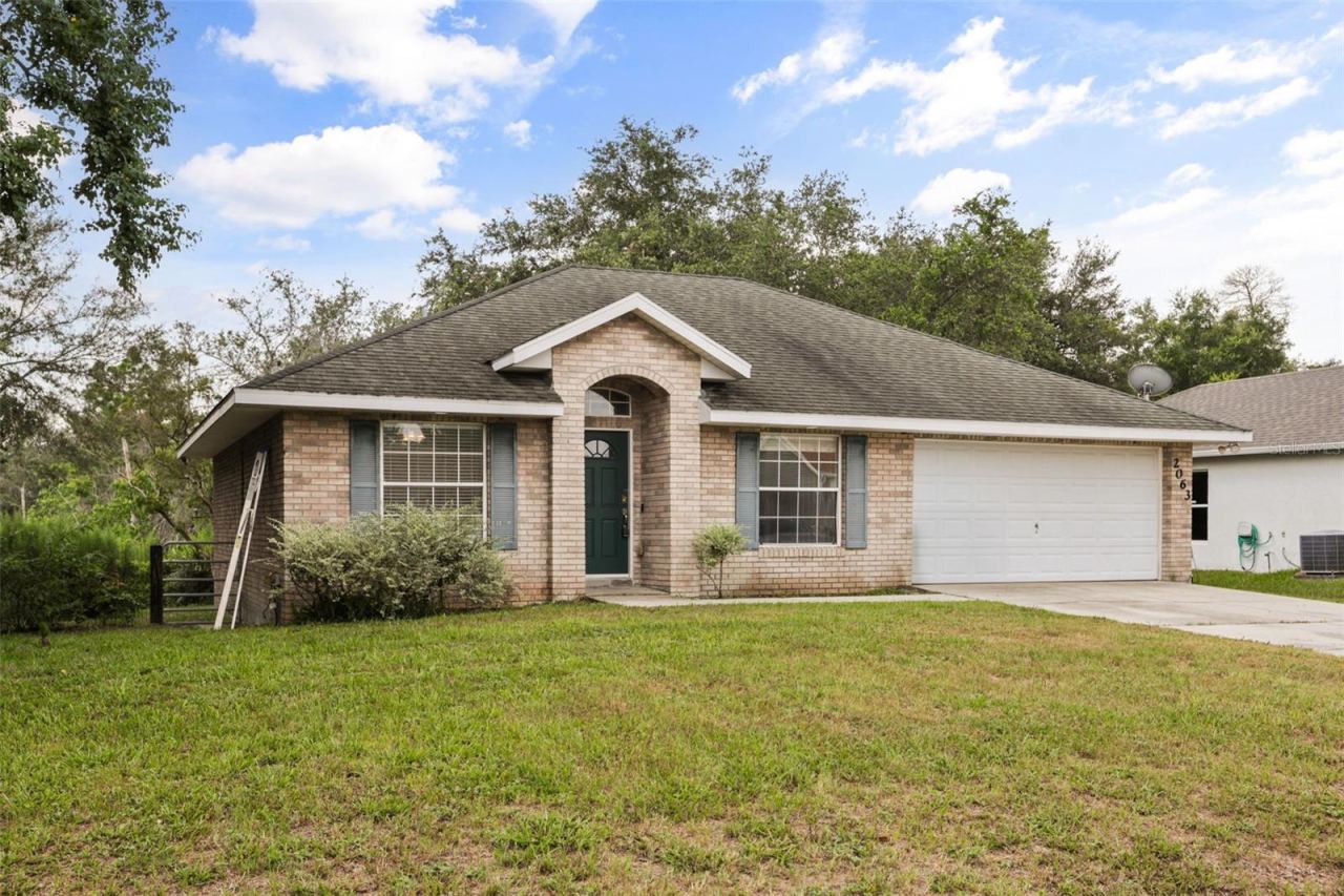 Photo 3 of 2063 Monterey Dr, Deltona, FL 32738
