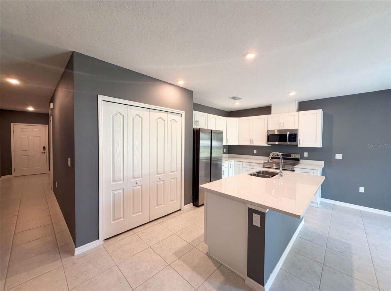 Photo 2 of 1443 General Custer Ave, Daytona Beach, FL 32124