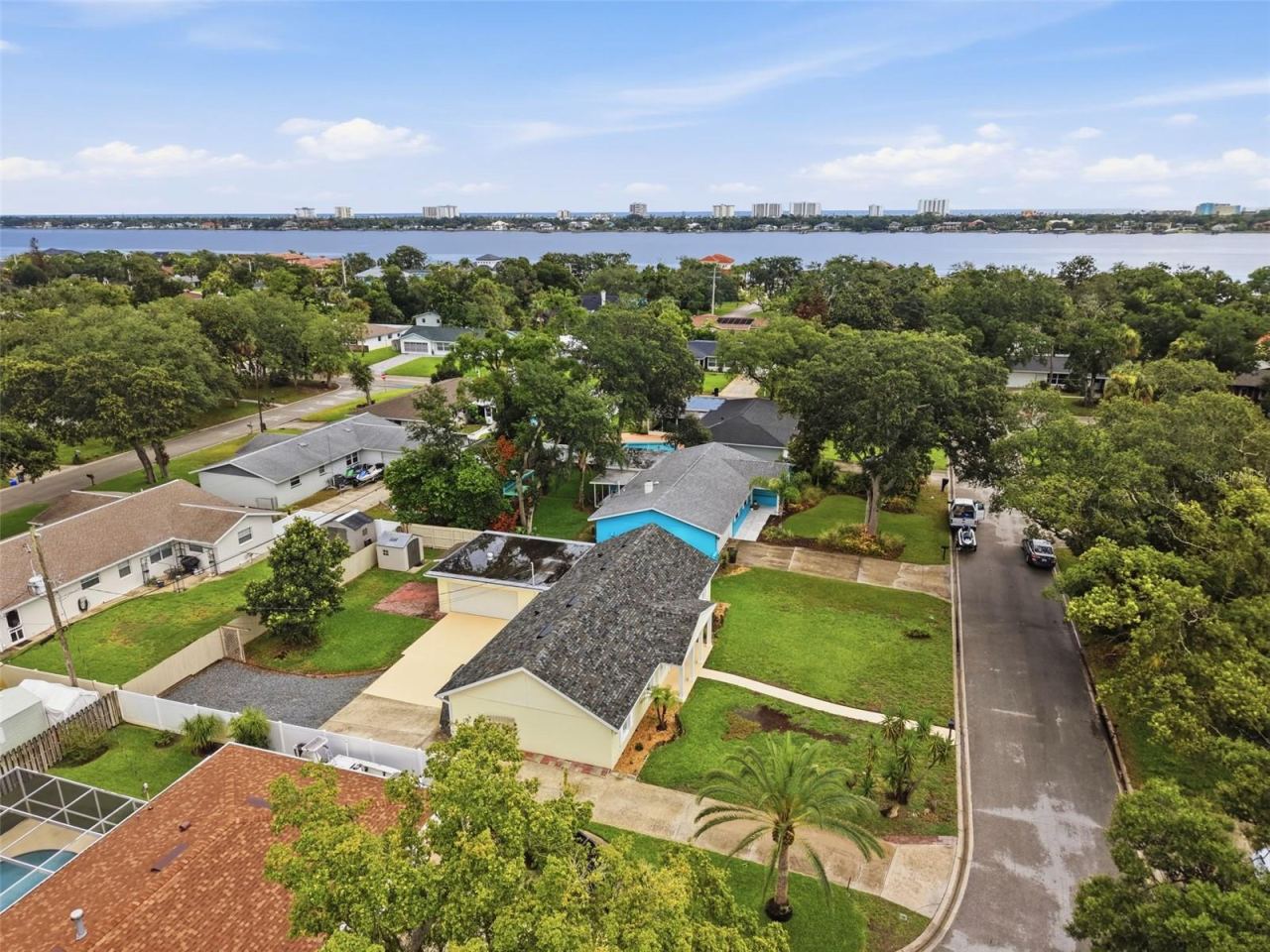 Photo 2 of 59 Crestwood Cir, Ormond Beach, FL 32174