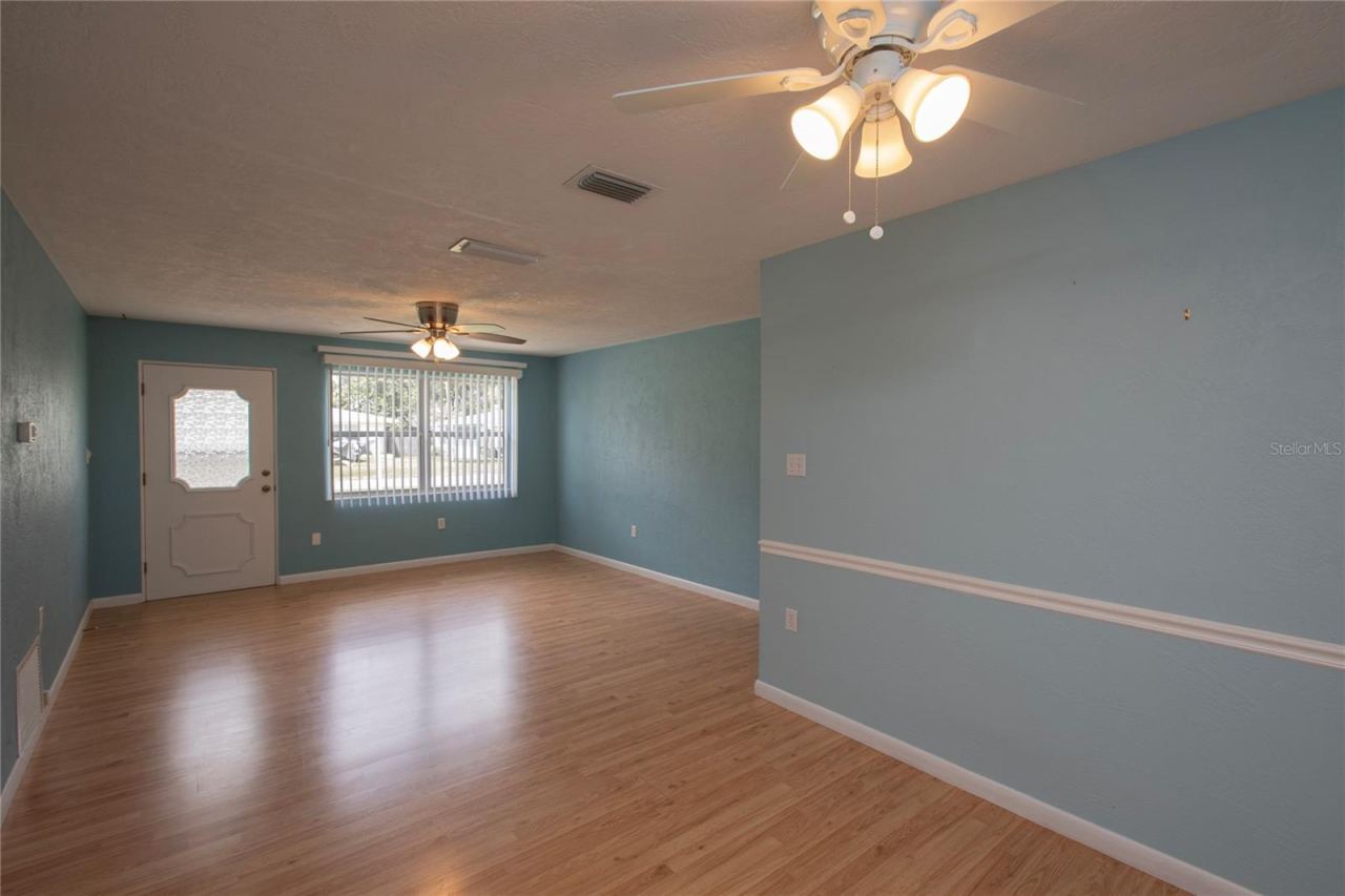 Photo 3 of 314 Roslyn Ave, New Smyrna Beach, FL 32168