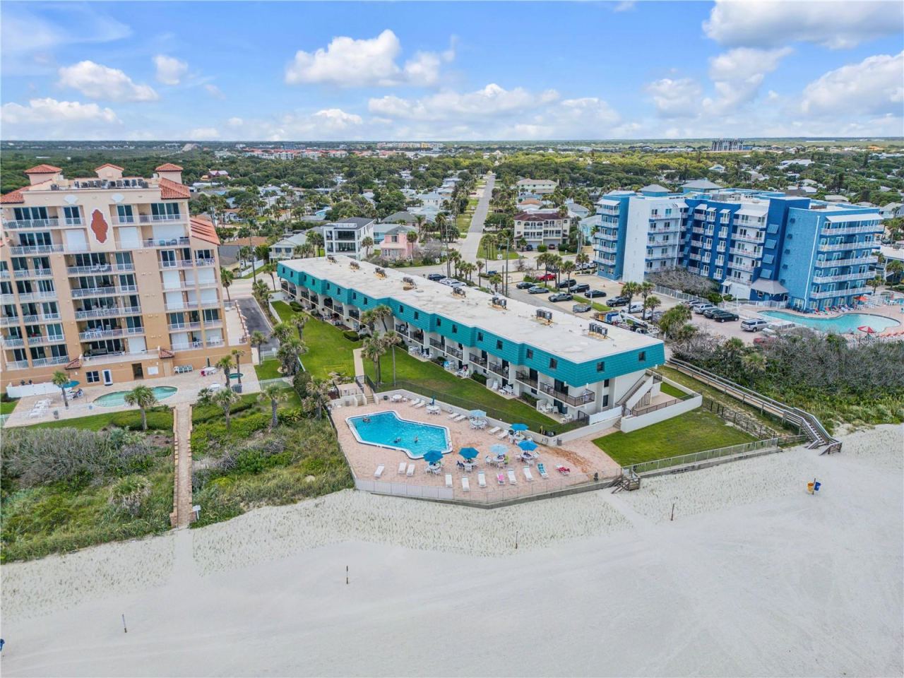 Photo 3 of 701 S Atlantic Ave #ut10, New Smyrna Beach, FL 32169