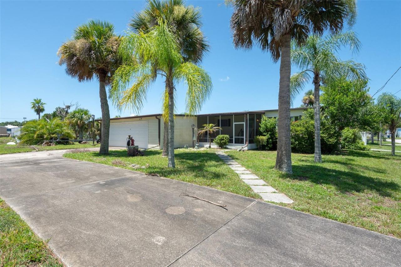 110 Charles St, Edgewater, FL 32141