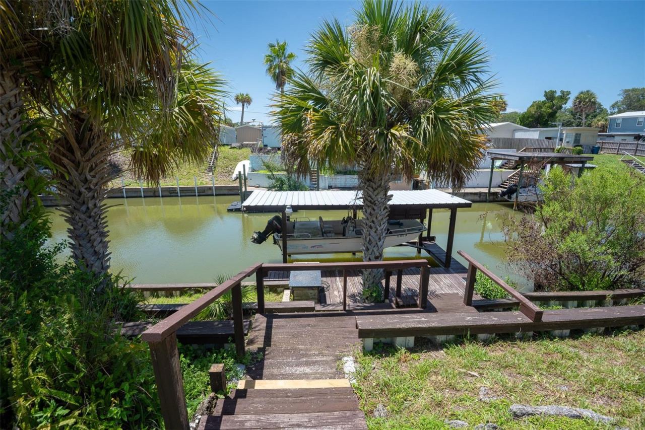 Photo 4 of 110 Charles St, Edgewater, FL 32141