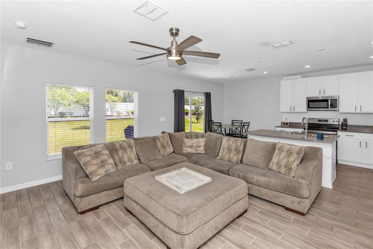 Photo 3 of 1104 Peach Creek Dr, Osteen, FL 32764