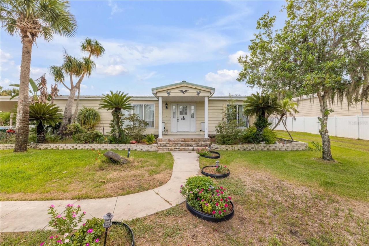 Photo 3 of 215 Gary Ave, Oak Hill, FL 32759