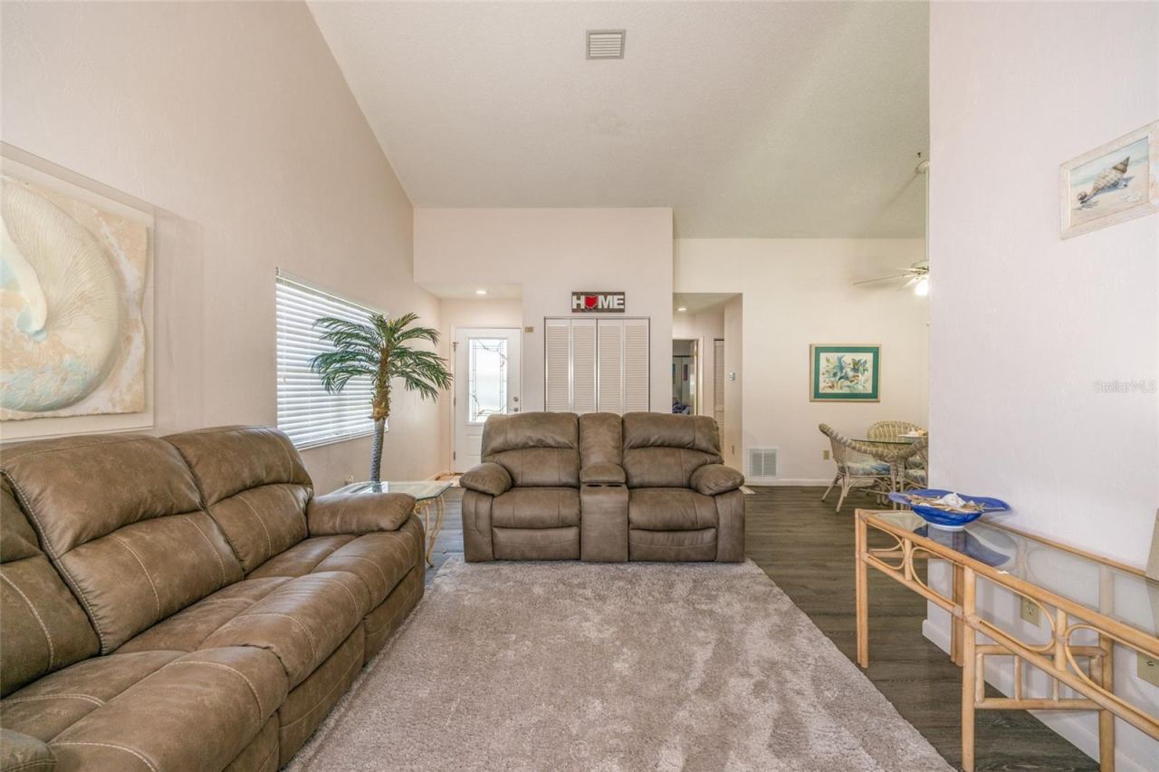 Photo 5 of 50 Nantucket Dr, Palm Coast, FL 32137
