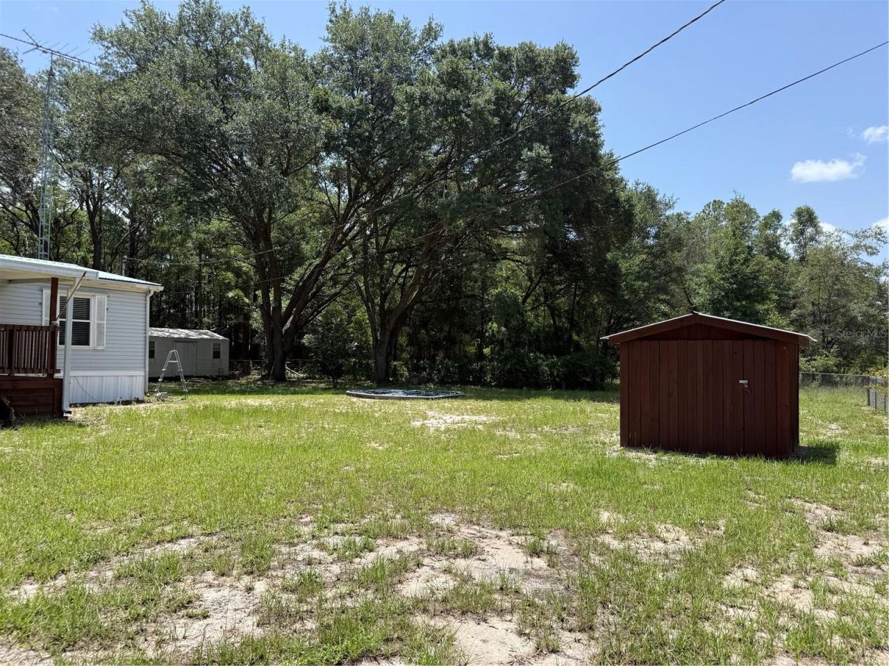 Photo 2 of 726 Guy Ave, Interlachen, FL 32148