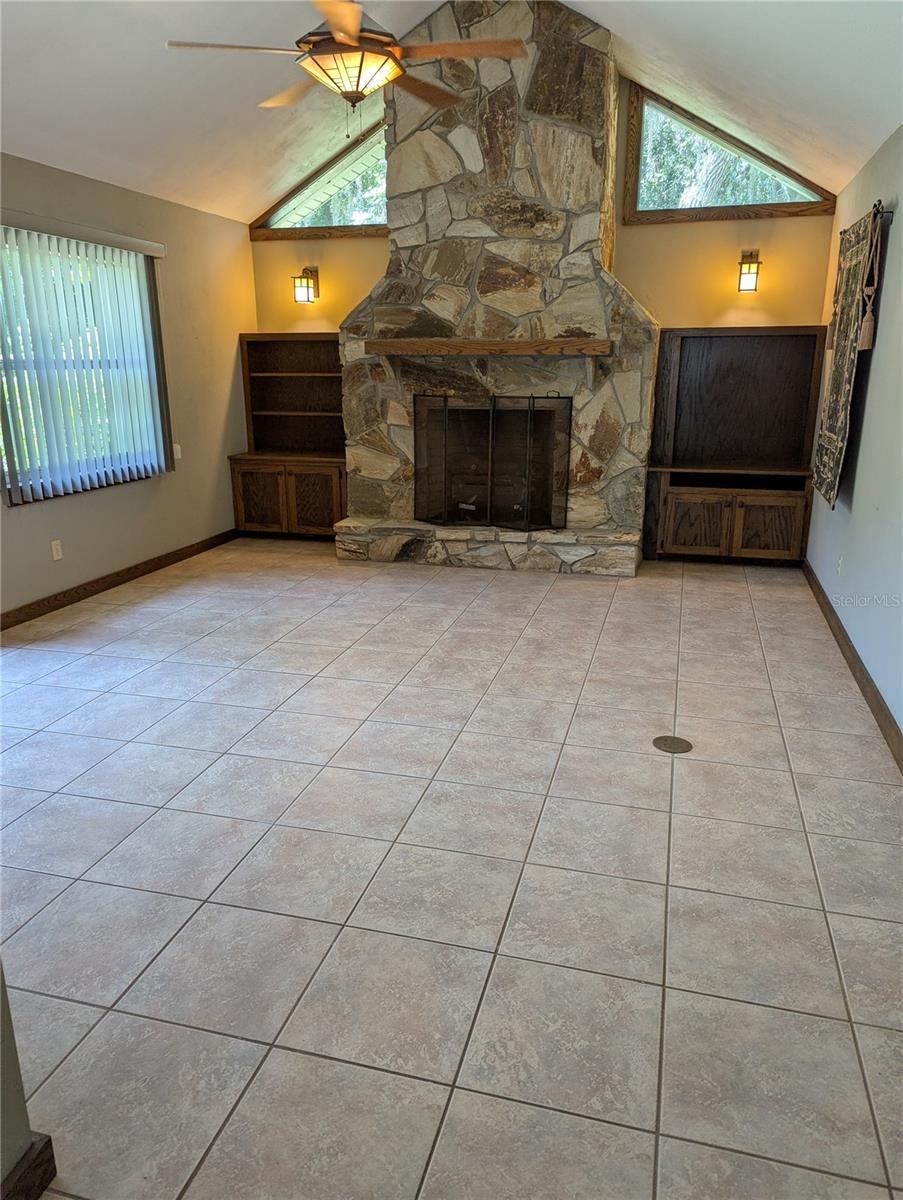 Photo 2 of 308 Trudgeon Dr, New Smyrna Beach, FL 32168