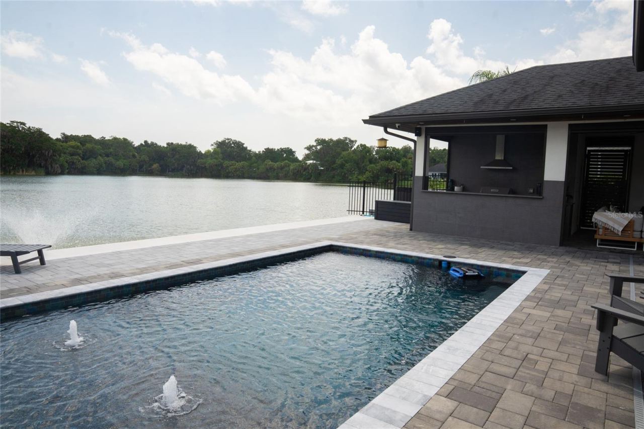 995 Stacy Ln, New Smyrna Beach