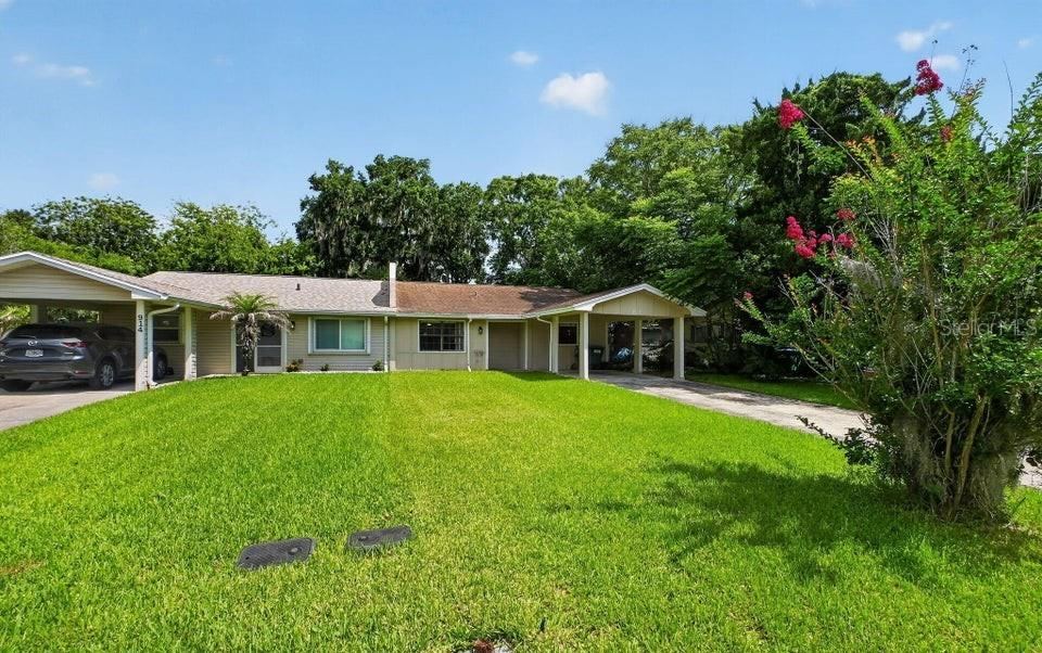 Photo 2 of 912 Royal Oak Ct, Holly Hill, FL 32117