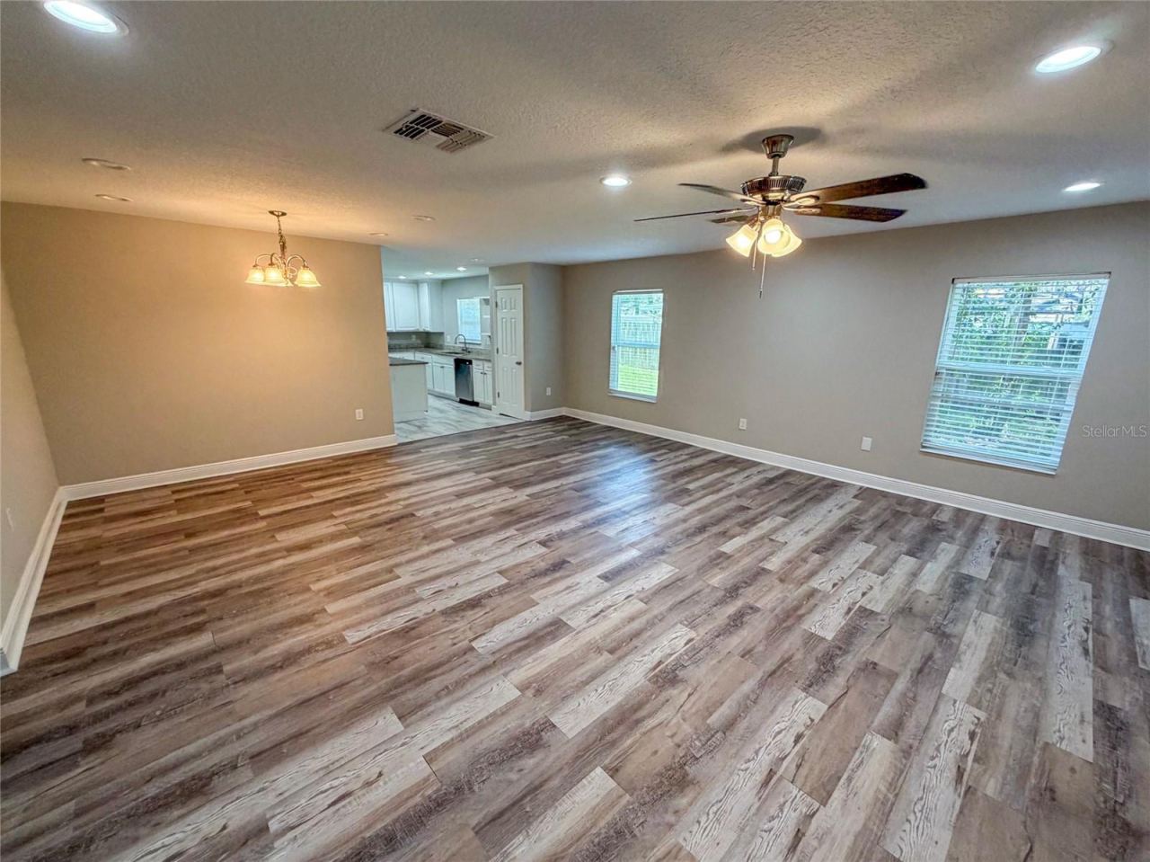 Photo 3 of 312 Wade Ave, Deland, FL 32724