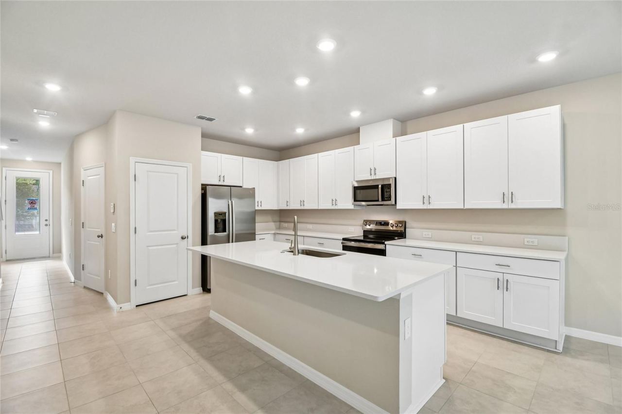 Photo 4 of 1140 Wild Crest Ln, Daytona Beach, FL 32117