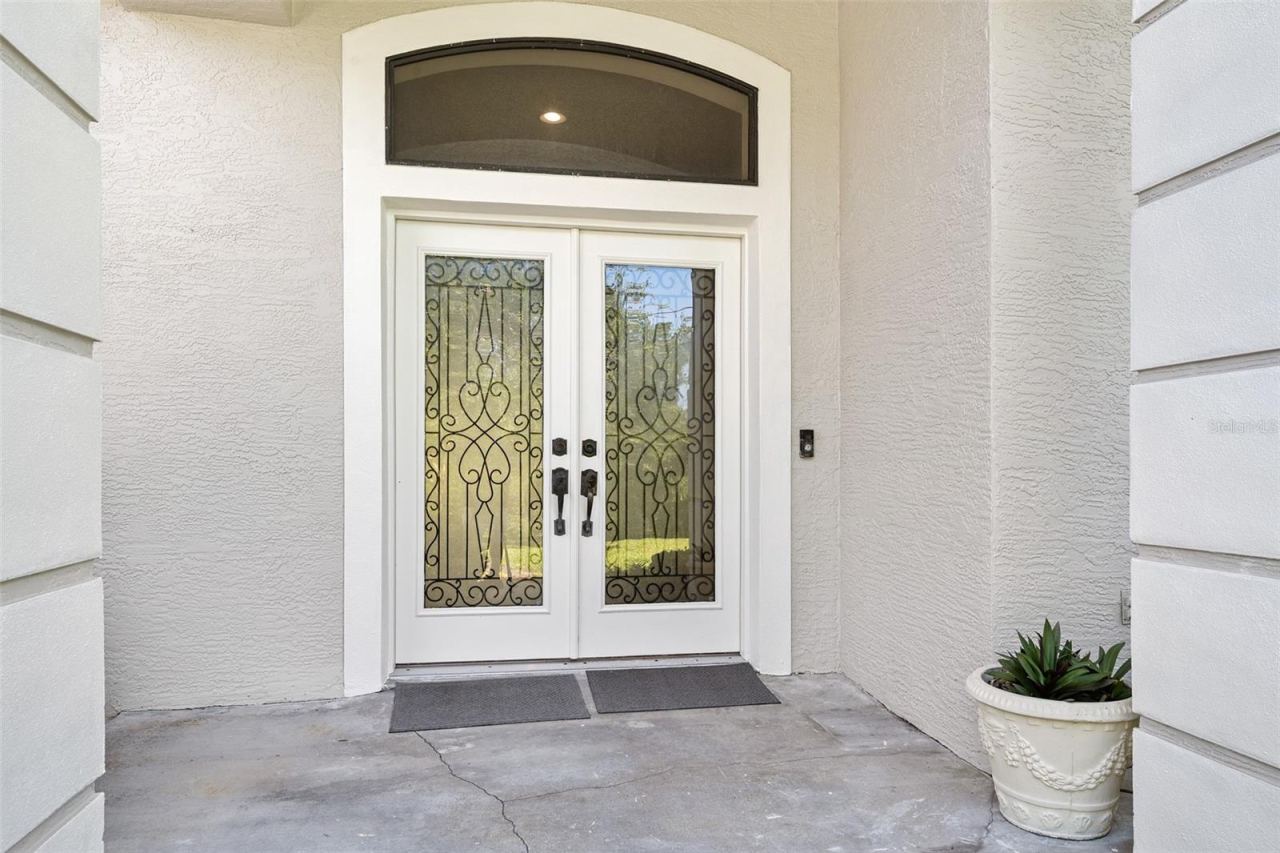 Photo 2 of 1837 E Glancy Dr, Deltona, FL 32725