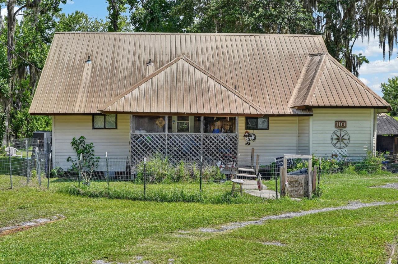 110 W Palm Ave, Crescent City