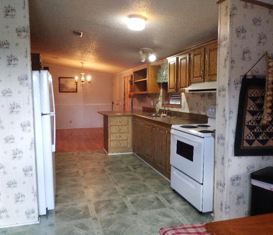 Photo 3 of 1176 County Road 305, Bunnell, FL 32110