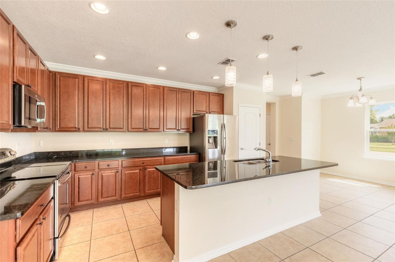 Photo 2 of 3938 Sunset Cove Dr, Port Orange, FL 32129