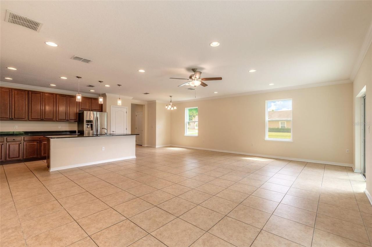 Photo 3 of 3938 Sunset Cove Dr, Port Orange, FL 32129