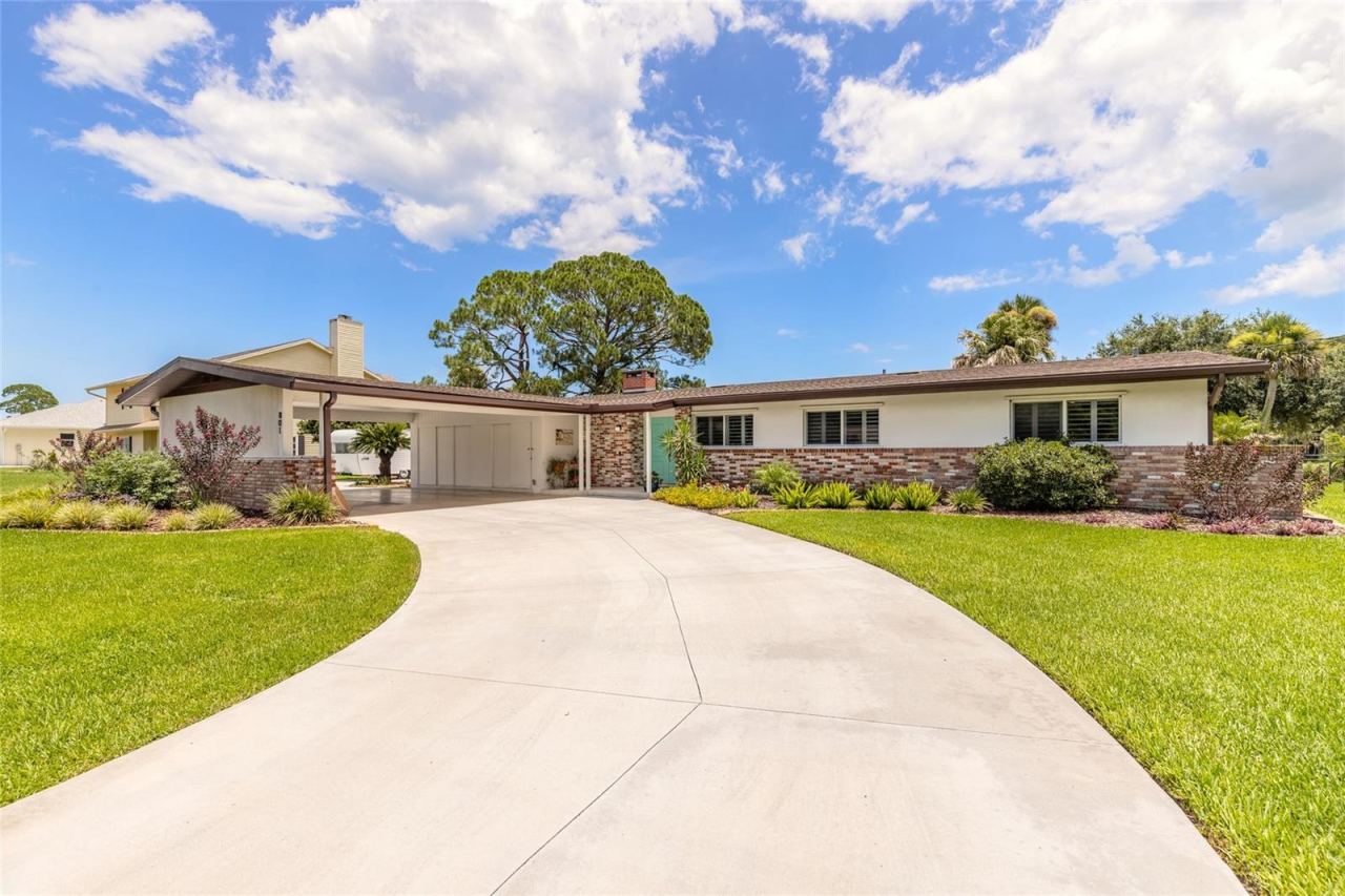 801 Fairway Dr, New Smyrna Beach, FL 32168