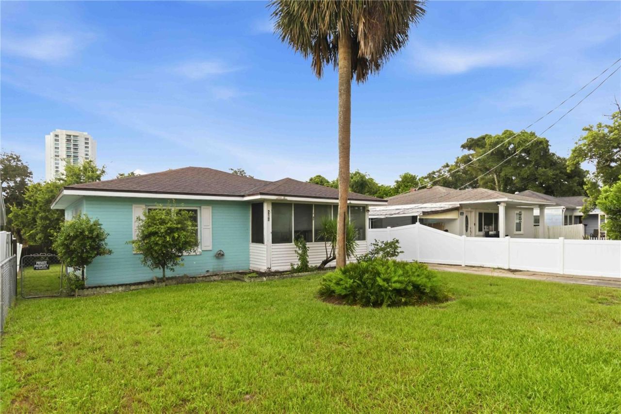 Photo 3 of 217 Daytona Ave, Holly Hill, FL 32117