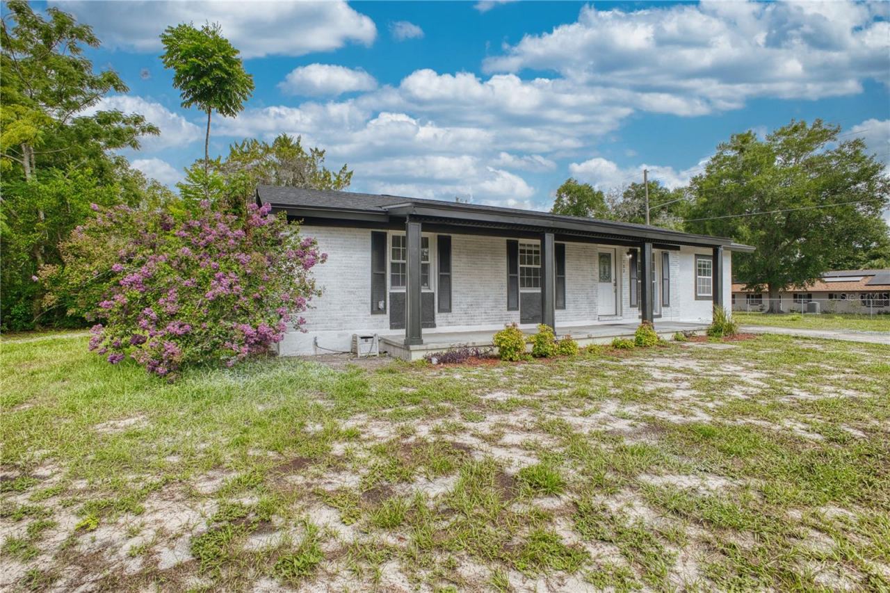 Photo 3 of 102 Amigos Rd, Debary, FL 32713